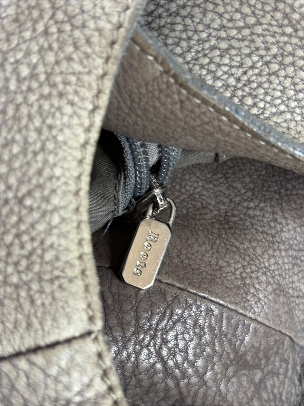 Roots Canada Genuine Leather Grey & Black Hobo Shoulder Bag Purse - Picture 9 of 12